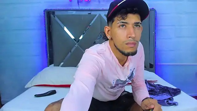 Snapshot of UnitedSoul chatting on February 16, 2026, 6:12 am UnitedSoul online show from February 16, 2026, 6:12 am