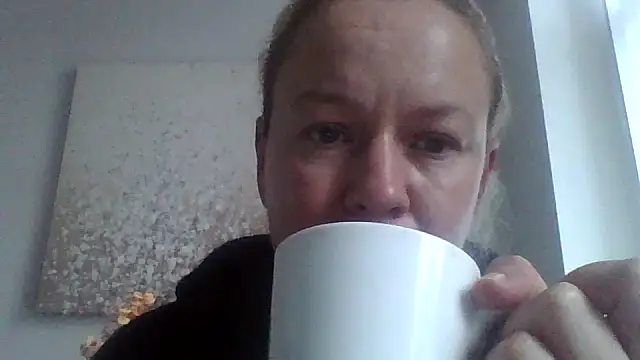 jennyblondeuk online show from March 27, 2026, 5:36 pm