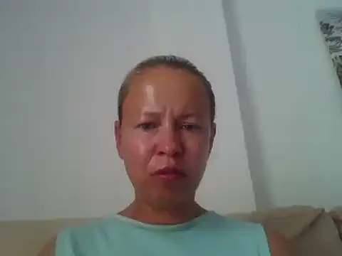 Snapshot of jennyblondeuk chatting on May 31, 2026, 3:18 pm jennyblondeuk online show from May 31, 2026, 3:18 pm