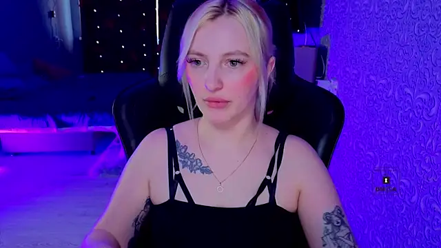 Eva Vibe  online show from March 30, 2026, 5:53 am