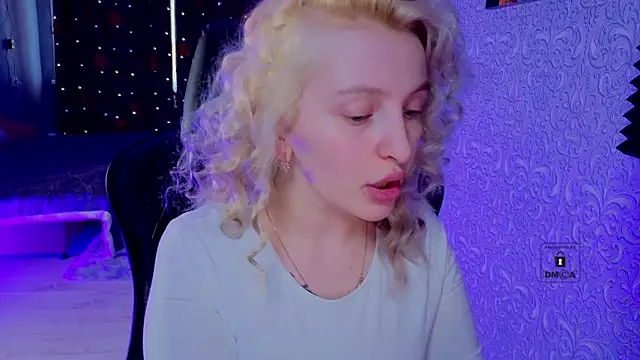 Eva Vibe  online show from April 5, 2026, 6:09 am