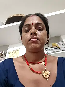 Snapshot of Mahima_rani34 chatting on July 11, 2026, 5:13 pm Mahima rani34 online show from July 11, 2026, 5:13 pm