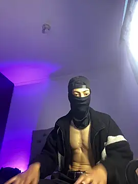 cute emmma online show from March 29, 2026, 11:23 am