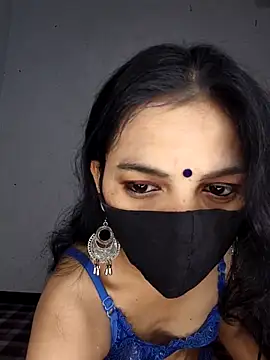 miss siya 00 online show from April 18, 2026, 3:47 pm