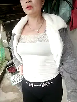 Snapshot of galaxy898 chatting on February 7, 2026, 7:16 am galaxy898 online show from February 7, 2026, 7:16 am