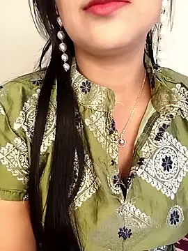 Snapshot of Deshi_bhabhi143 chatting on May 7, 2026, 5:55 am Deshi bhabhi143 online show from May 7, 2026, 5:55 am