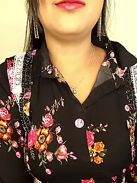 Snapshot of Deshi_bhabhi143 chatting on May 3, 2026, 6:29 am Deshi bhabhi143 online show from May 3, 2026, 6:29 am