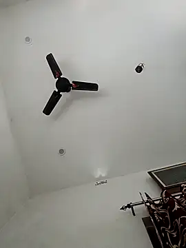 Hot-Angale online show from February 14, 2026, 4:02 am