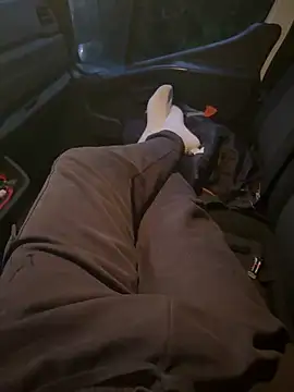 loujackk online show from December 22, 2025, 4:18 pm