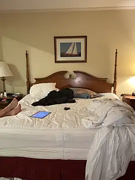 Ghoulsnooze 19 online show from April 14, 2026, 4:17 am