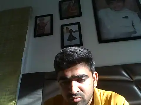 rajj3599 online show from June 3, 2026, 12:28 pm