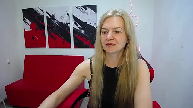 Snapshot of MelissaTyler chatting on July 3, 2026, 11:17 am MelissaTyler online show from July 3, 2026, 11:17 am