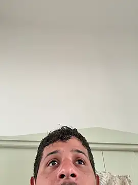 mouraerik123 online show from April 10, 2026, 5:42 pm