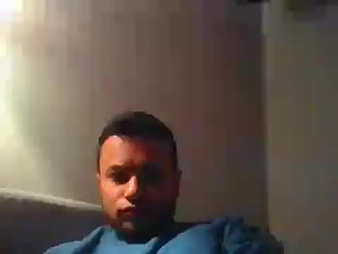 Snapshot of Mryoungstud chatting on December 21, 2025, 7:59 pm Mryoungstud online show from December 21, 2025, 7:59 pm