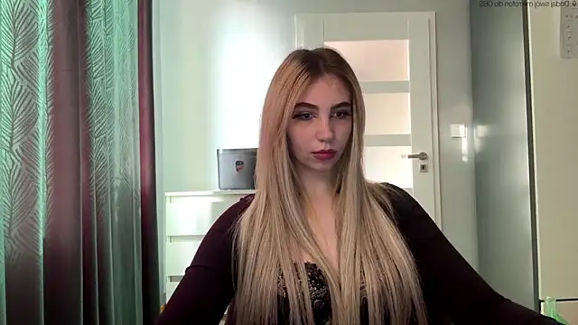 Snapshot of TeenLily chatting on May 14, 2026, 4:26 pm TeenLily online show from May 14, 2026, 4:26 pm
