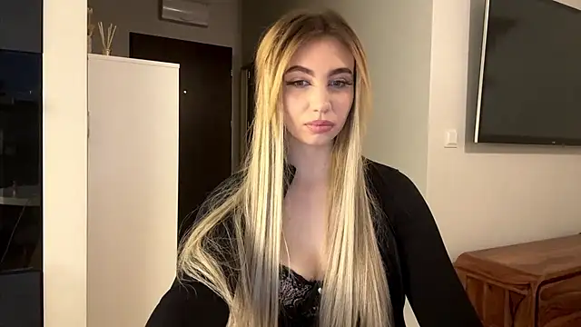 TeenLily online show from March 26, 2026, 5:44 pm