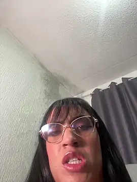 Snapshot of ValentinaEvanz chatting on June 20, 2026, 8:14 pm ValentinaEvanz online show from June 20, 2026, 8:14 pm