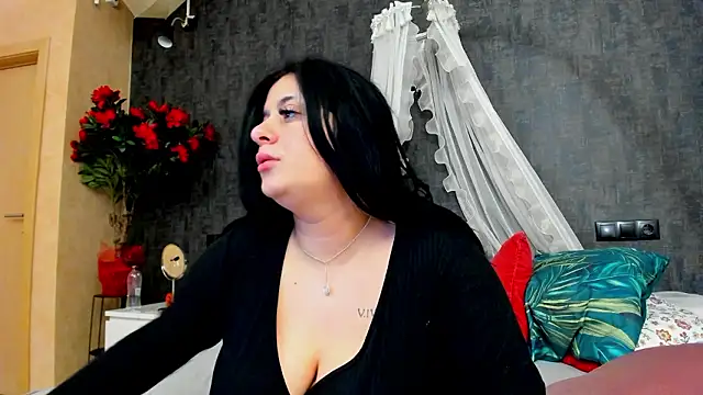 NayaNoirX online show from February 25, 2026, 8:41 pm