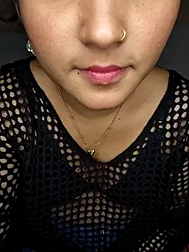 Snapshot of Saumyy chatting on February 13, 2026, 5:02 pm Saumyy online show from February 13, 2026, 5:02 pm