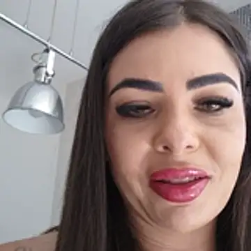 Shennaxerecao online show from December 22, 2025, 1:33 pm