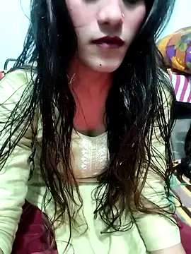 Snapshot of Yours-Zeenat chatting on January 14, 2026, 12:31 pm Yours-Zeenat online show from January 14, 2026, 12:31 pm