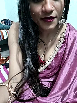 Snapshot of Yours-Zeenat chatting on March 1, 2026, 10:21 pm Yours-Zeenat online show from March 1, 2026, 10:21 pm