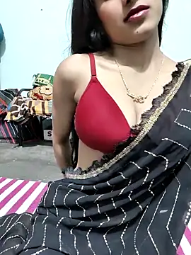 Snapshot of Yours-Zeenat chatting on February 17, 2026, 9:17 am Yours-Zeenat online show from February 17, 2026, 9:17 am