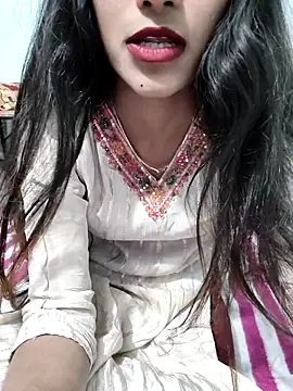 Snapshot of Yours-Zeenat chatting on February 5, 2026, 5:58 am Yours-Zeenat online show from February 5, 2026, 5:58 am