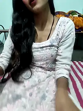 Snapshot of Yours-Zeenat chatting on January 11, 2026, 5:58 am Yours-Zeenat online show from January 11, 2026, 5:58 am