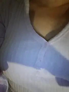 Snapshot of tutku01show chatting on January 12, 2026, 8:04 pm tutku01show online show from January 12, 2026, 8:04 pm