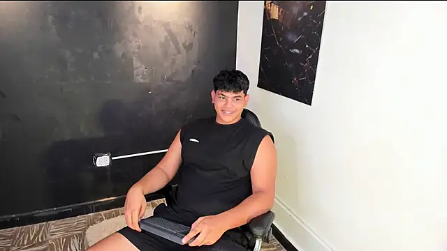 Snapshot of Nicole_and_thiago1 chatting on February 19, 2026, 9:01 pm Nicole and thiago1 online show from February 19, 2026, 9:01 pm