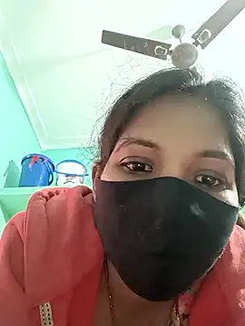 Snapshot of Puja_1230 chatting on January 7, 2026, 11:04 am Puja 1230 online show from January 7, 2026, 11:04 am