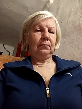 Snapshot of KlaudiaDarling chatting on February 25, 2026, 11:15 pm KlaudiaDarling online show from February 25, 2026, 11:15 pm