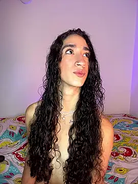 Snapshot of LunaDupont chatting on January 13, 2026, 4:00 pm LunaDupont online show from January 13, 2026, 4:00 pm