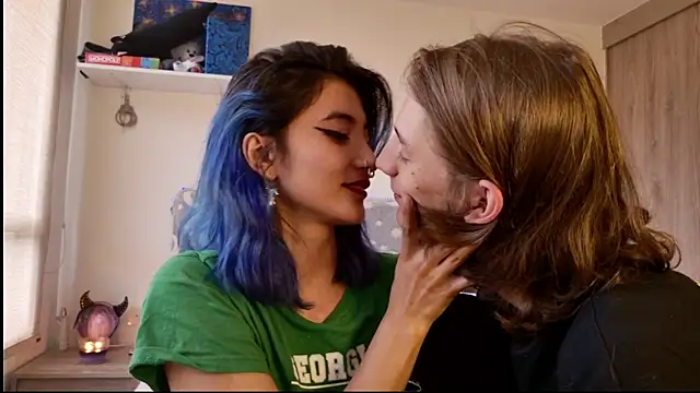 LunaisBack online show from March 30, 2026, 8:54 pm