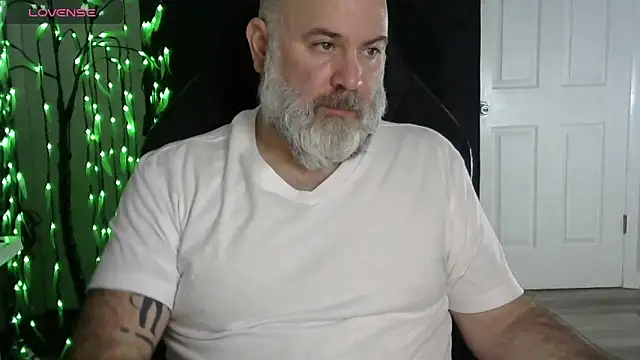 Snapshot of XJJ77x chatting on February 24, 2026, 2:23 am XJJ77x online show from February 24, 2026, 2:23 am