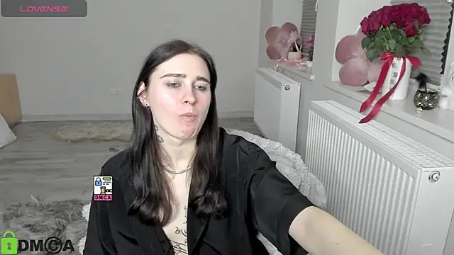 KrissLimada online show from April 16, 2026, 10:01 pm