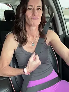 Snapshot of Edens_Promise chatting on January 17, 2026, 3:26 pm Edens Promise online show from January 17, 2026, 3:26 pm