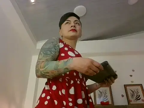 Snapshot of kat_paradise chatting on February 12, 2026, 11:54 am kat paradise online show from February 12, 2026, 11:54 am