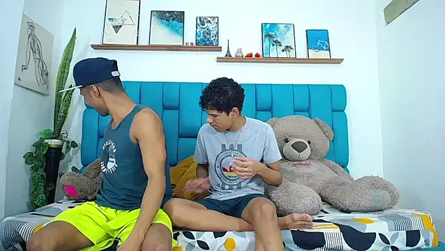 Interracial Snow Bunny online show from March 21, 2026, 7:07 pm