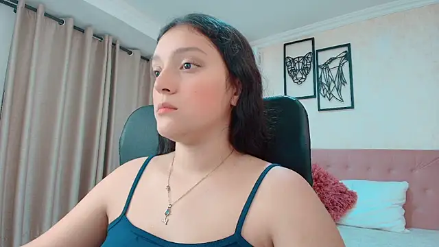 littlemolly walcott online show from May 28, 2026, 1:24 am