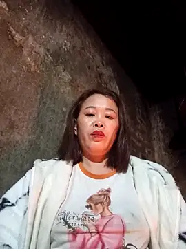 dakota-kis online show from March 13, 2026, 11:32 pm