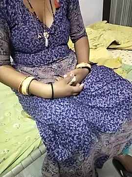 Snapshot of hornycouple20000 chatting on March 1, 2026, 4:07 pm hornycouple20000 online show from March 1, 2026, 4:07 pm