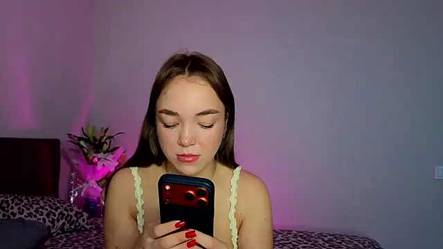 ChrissBerry online show from April 1, 2026, 2:35 am