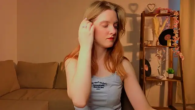 RennaHettes online show from March 24, 2026, 1:05 am