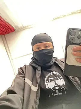 Scarlet auraa online show from March 28, 2026, 6:42 pm