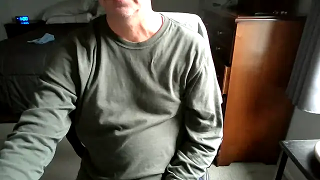 MatureSexy1700 online show from January 6, 2026, 6:01 pm