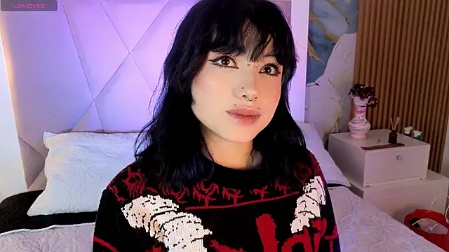 Sienna Desiree online show from May 23, 2026, 4:11 am