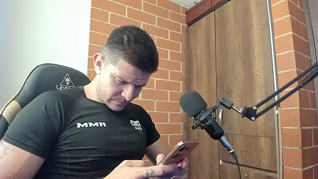 sexcolombia20 online show from April 21, 2026, 6:58 pm