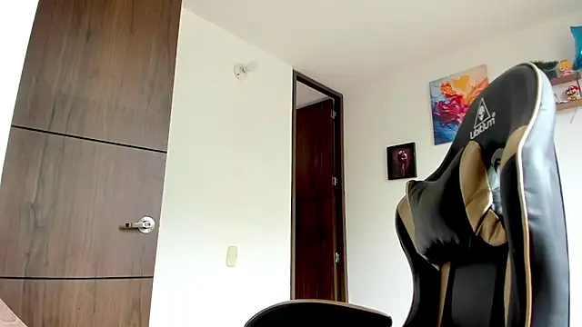 sexcolombia20 online show from March 19, 2026, 4:40 pm